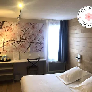 Sure By Western Rennes Hotel